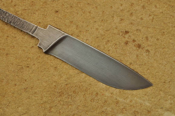 Клинок готов. Нож сталь у10. Лезвие для охотничьего ножа. Ножевые клинки. Нож углеродистая сталь.